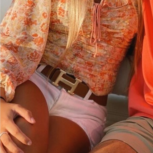 free people floral top! Size small big could fit bigger - Picture 2 of 4